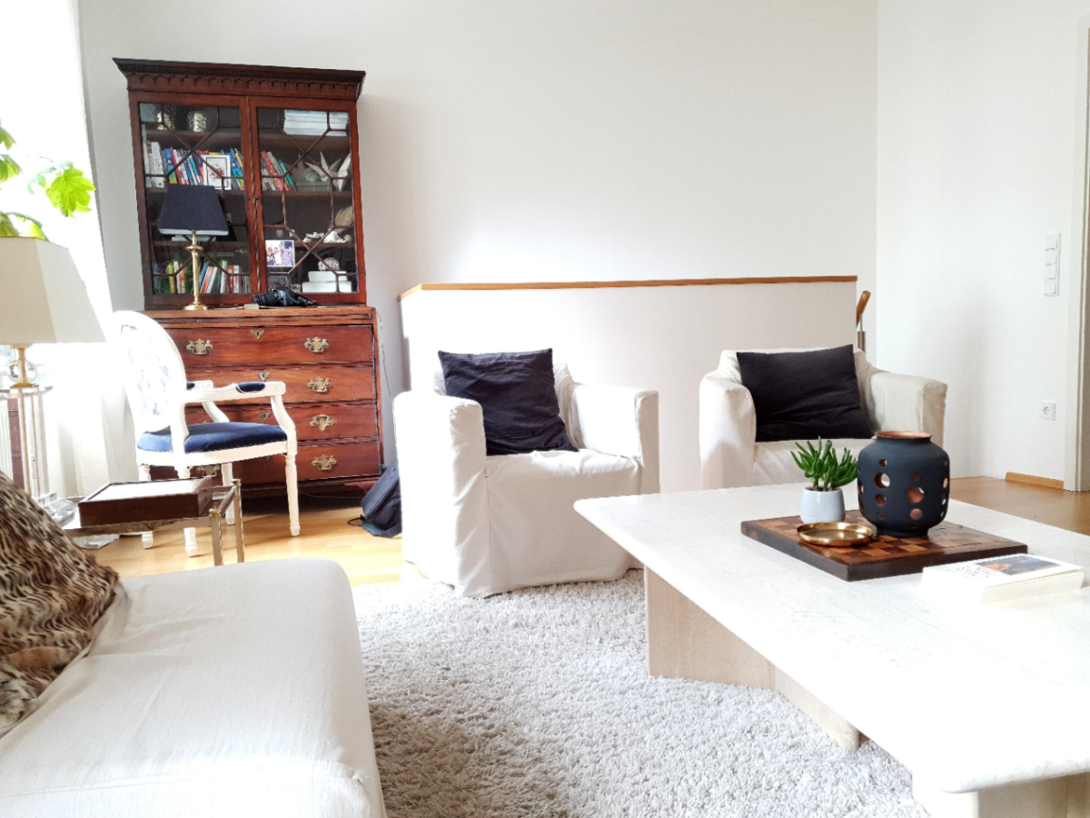 Wohnung neu gestalten, Wohnzimmer einrichten, Einrichtungsideen, decor ideas, white living, Couchtisch, Marmor, Travertin
